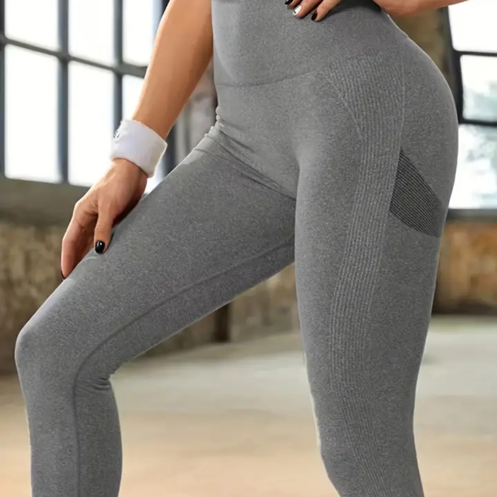 NWOT  Bubble Butt Yoga Pants